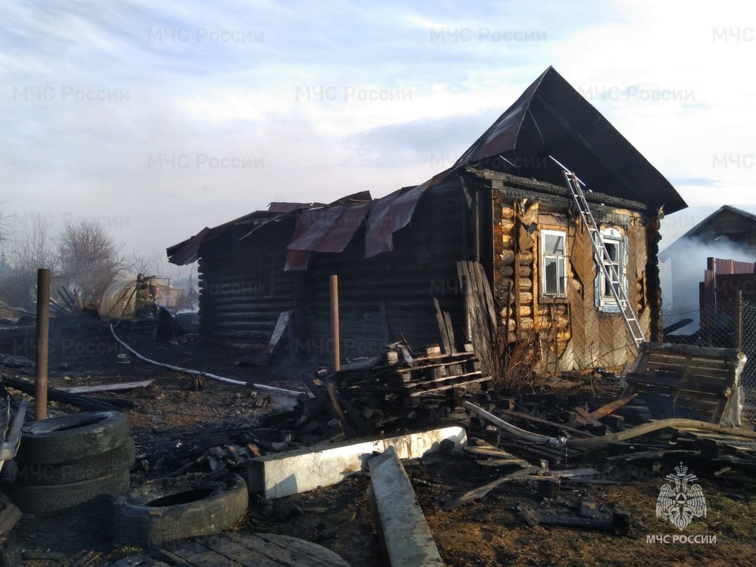 Из-за детской шалости в Чебоксарском округе сгорел жилой дом и хозпостройки  — Чувашинформ.рф